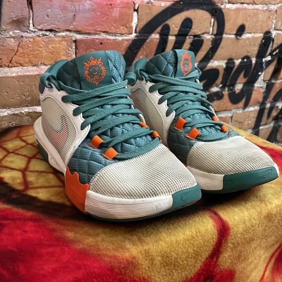 NIKE-men’s LEBRON WITNESS 8 ‘CANNON’ lace-up basketball shoes - Picture 2 of 10